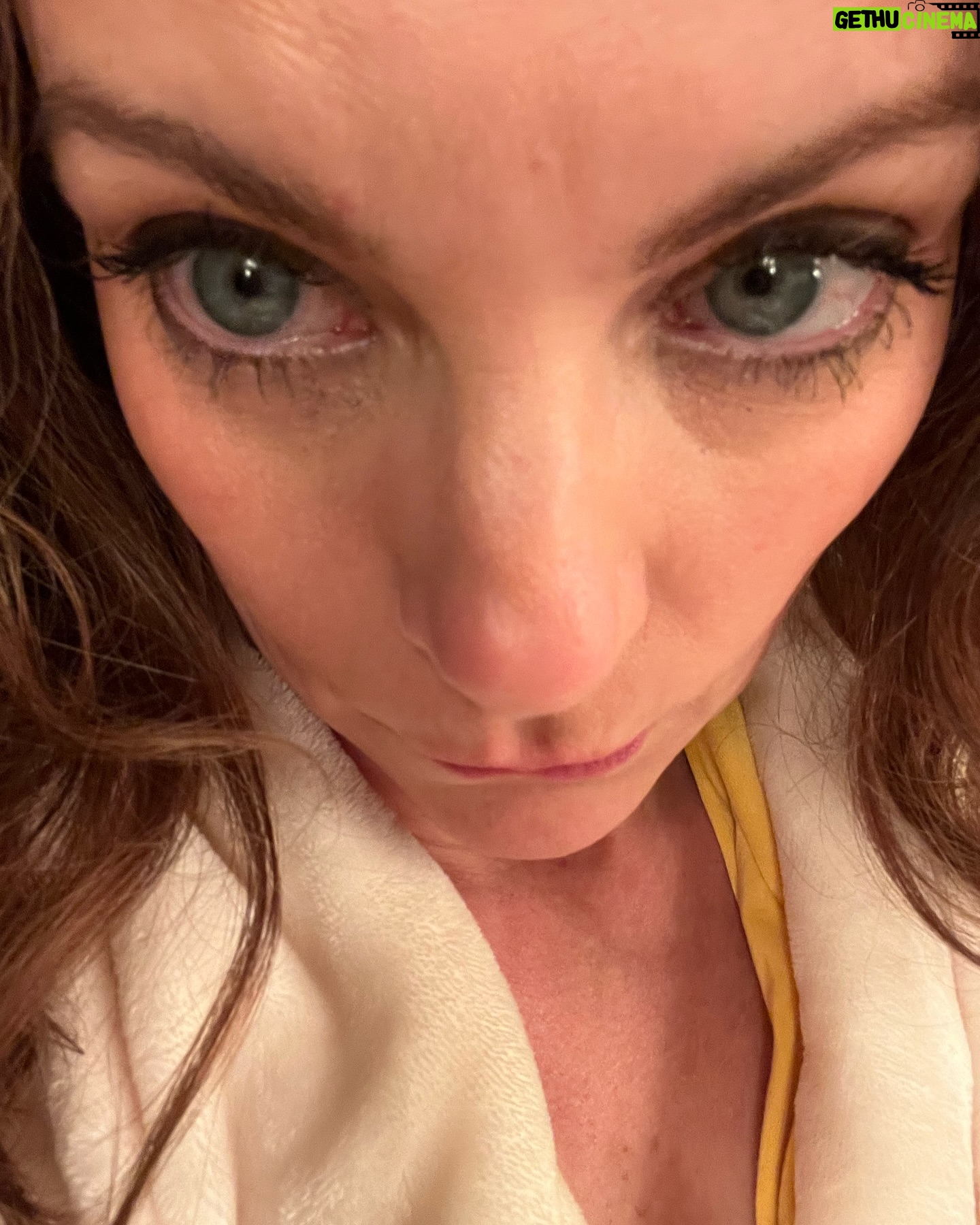 Kimberly Williams-Paisley Instagram - Oh wow we made it to FRIDAY. Rest this weekend?? What are the plans?