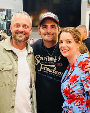 Kimberly Williams-Paisley Instagram - “Groceries with Dignity, Comedy Without!” We held a fundraiser Wednesday night and it raised over $100k for @thestore_nashville! Thank you so much to @natebargatze @kevinnealon @carrieaizley @iamtimbagley @sukiyeagley @chasten.buttigieg @hitchmichael @bonniehunt_real for your remarkable talents, and to  @zaniesnashville for helping us throw a fantastic event! 💚💚🍏🍏 #loveatthecore #thestorenashville #nashville #comedy #foodinsecurity