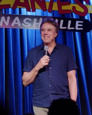 Kimberly Williams-Paisley Instagram - “Groceries with Dignity, Comedy Without!” We held a fundraiser Wednesday night and it raised over $100k for @thestore_nashville! Thank you so much to @natebargatze @kevinnealon @carrieaizley @iamtimbagley @sukiyeagley @chasten.buttigieg @hitchmichael @bonniehunt_real for your remarkable talents, and to  @zaniesnashville for helping us throw a fantastic event! 💚💚🍏🍏 #loveatthecore #thestorenashville #nashville #comedy #foodinsecurity