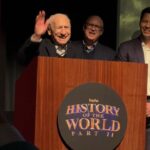 Kimiko Glenn Instagram - #HistoryOfTheWorldPart2 !! being a part of this #melbrooks series made my inner child dance 😭 i mean, i was obsessed. seeing him in person was a serious dream come true, like i’m still on a life-high from it. anyway, despite how this may look, atsuko wasn’t the only person i hung out with lol excited for you all to see the quintessential mel brooks brilliance that is this show. it airs march 6 on @hulu ! it’s major!! go watch it!!