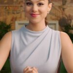 Kira Kosarin Instagram – Imagine interviewing the stars of #IFMovie! Nothing to be nervous about…. 😅 Get tickets now at if.movie! Only in theatres May 17