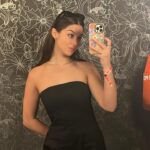 Kira Kosarin Instagram - do it up down, left right oh, switch it up like nintendo 👾