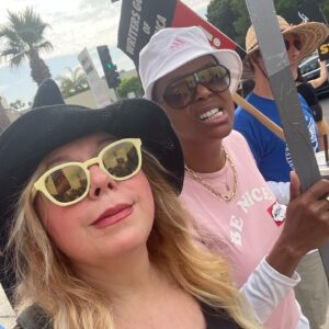 Kirsten Vangsness Instagram - FULL TILT THEATRE CAMP ENERGY AT PARAMOUNT TODAY. A whole mess of us actor types, a whole gang of @theatreofnote members, and a downright murder (like crows) of @criminalminds folks- also we saw Rocky from NCIS and @seamuspatrickdever and @cleverdeverwherever and and and… everyone is out here and we are taking turns being out here until we get a fair deal for the workers #unionstrong #sagaftrastrong #sagaftrastrike #wgastrike