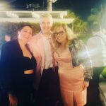 Kirsten Vangsness Instagram - Latergramming this weekend @lgbtqcenteroc honoring a whole mess of extraordinary behavior some of which is being done by @justflintisfine (well worth a follow) & hosted with ALL of the purple by @theonlymayhem with the best dates in town my Fearless Libra Queen tinoweeno and my work wife @robinchristenson who auctioned off some @blinkingowl magic to raise funds to support all the wonderfuls to do wonderful at the center (like @coolkelz 💕! Who was sitting next to us and is a counselor at the center and is great ) Such a life affirming evening reminding us to keep up the allyship and keep thriving 🌈 not pictured but totally responsible for this jacket and beat face @jamesfreitasartistry