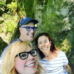 Kirsten Vangsness Instagram - missed #sagaftrastrike day one because @orinlfs & I went to the @berkeleycityclub to see the sparkling @sierramarcks perform and it filled the art well with buckets of inspiration. Trees were embraced, stone badgers were visited and I sat by a tiny marble lady and to write in my journal. Northern California has some Narnia magic in her and I appreciate eating some of it up this week. Now to slather some sunscreen and get back to strike life.