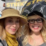 Kirsten Vangsness Instagram - Latergramming because @sharonelawrence walking the line with you at the top of the week is happy making. #sagaftrastrong #sagaftrastrike still in mad love with this freaking strike umbrella @amirtalai