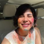 Kirti Kulhari Instagram - #happyholi everyone ❤️ adding a little colour to your life from mine 🫶