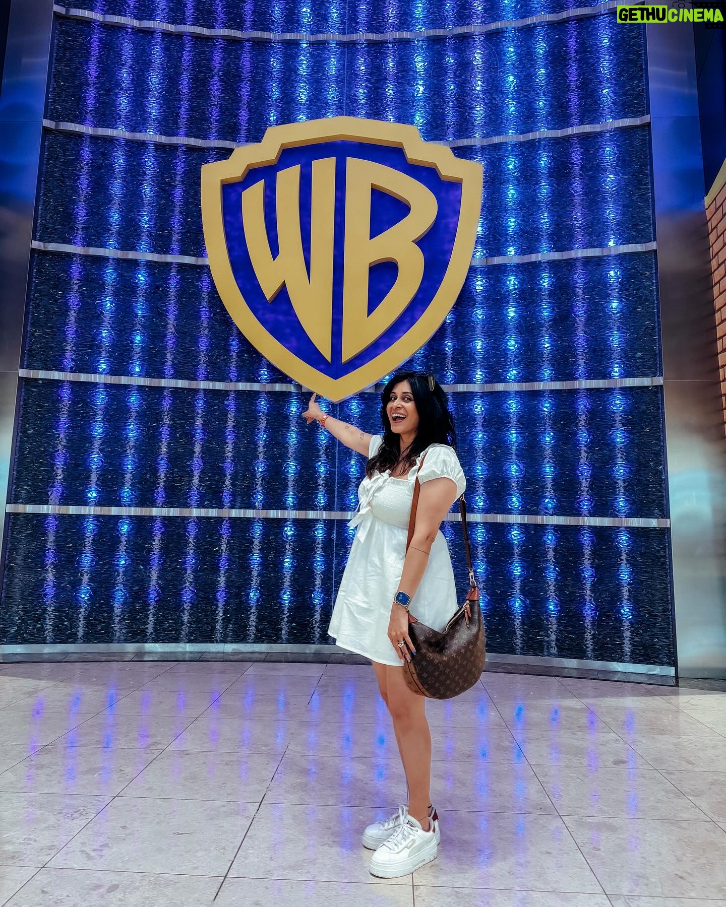 Kishwer Merchant Instagram - @nirvair.rai & me made some cool cool friends at Yas Island Abu Dhabi ! π€π We had an absolute blast meeting Bugs bunny, Superman π, Flash and so many others at @wbworldyasisland (check insta tag) A must visit with your family if your Kid loves cartoon. Also, Kids Go Free on Yas Island Abu Dhabi. π Not to forget @makemytrip for making our booking process smooth like butter πΆπ§ @yasisland #InAbuDhabi #KidsGoFree #YasIsland #MakeMyTrip