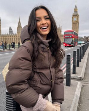 Klaudia El Dursi Instagram - #londoniscalling 🤍