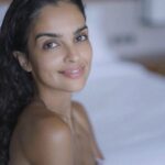 Klaudia El Dursi Instagram – Dziewczyny mam dla Was konkurs 🤍
Podejmij wyzwanie i przekonaj się, że Revitalift Laser krem na dzień #PoProstuDziała
Przyślij swoje selfie zrobione zaraz po przebudzeniu na Messengera na Facebooku marki @lorealparis i  napisz dlaczego chcesz wziąć udział w konkursie. Z nadesłanych zgłoszeń wybierane zostaną laureatki
które otrzymają krem do testowania i mają zapewniony udział w sesji fotograficznej z której zdjecia zawisną na billboardach w całej Polsce, oraz ukażą się w prasie m.in. Elle
Nie zwlekajcie bo konkurs trwa tylko do 25.02 💋 [reklama]
Regulamin konkursu: 
https://121pr.pl/regulaminy/Regulamin_konkursu_wyzwanie_30dni_Revitalift.html?fbclid=IwAR16oVD2GmgWJeqr6bcV_hPUbPcZZOGz5FbqqGykZbaFtqeYZ8j26Us5PUQ  #revitaliftlaser #skincare
