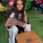 Klaudia El Dursi Instagram - Cześć Wietnam 👋🏽 Fuzja smaków i barw, kolorowe neony i te dobiegającej z każdego rogu dźwięki skocznej muzyczki. Fajnie !