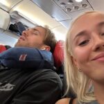 Klavdiya Vysokova Instagram - С днем рождения, любимый ❤️ Надеюсь, ты меня не убьешь за эти фотки 🤣🤣🤣 С тобой моя жизнь стала намного ярче, веселее и теплее, я тебя очень-очень люблю и ценю каждый момент рядом 💋 Много писать не буду, а то ты ждешь меня в другой комнате 😂 мы поехали отмечать!! По пути буду читать ему ваши поздравления… так что 👇🏼