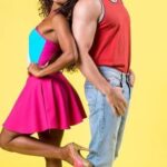 Klebber Toledo Instagram – Se recordar é viver? Vamos lembrar juntos dessa novela Incrível “Verão 90 ” que essa semana completou cinco anos de sua estreia. Uma novela escrita por Izabel de Oliveira e Paula Amaral que marcou a minha vida com um personagem super carismático o “Patrick” que se soltava a dançar depois de um pouco de um doce de leite misterioso hahahaha… que saudade, tudo foi muito divertido e especial pra mim, pois também foi a minha última novela com o grande mestre e amigo @jorgefernandooficial e seu time estelar @marcelo.zambelli Ana Paula/ Catu @diegomorais @emerlavinni equipe/família……..obrigado @claudiaraia @dandaramariana e @debranascimento 🤍🤍🤍 saudade de todos✨