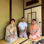 Klebber Toledo Instagram – Lindo e sagrado… Esse é o Santuário Kanda Myojin um lugar com uma energia única onde pude orar, conhecer um pouco mais da cultura japonesa e junto da família @tiffanyandco latam tomar um chá de matcha e sakura.