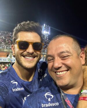 Klebber Toledo Instagram - Espero que o próximo carnaval chegue logo🤩❤️🎉✨