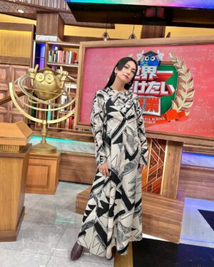 Ko Shibasaki Instagram - 今夜7:56〜NTV 世界一受けたい授業に出演します📺
お時間ある方は観てね〜🌱

New Album 発売まであと4日🗓️💿