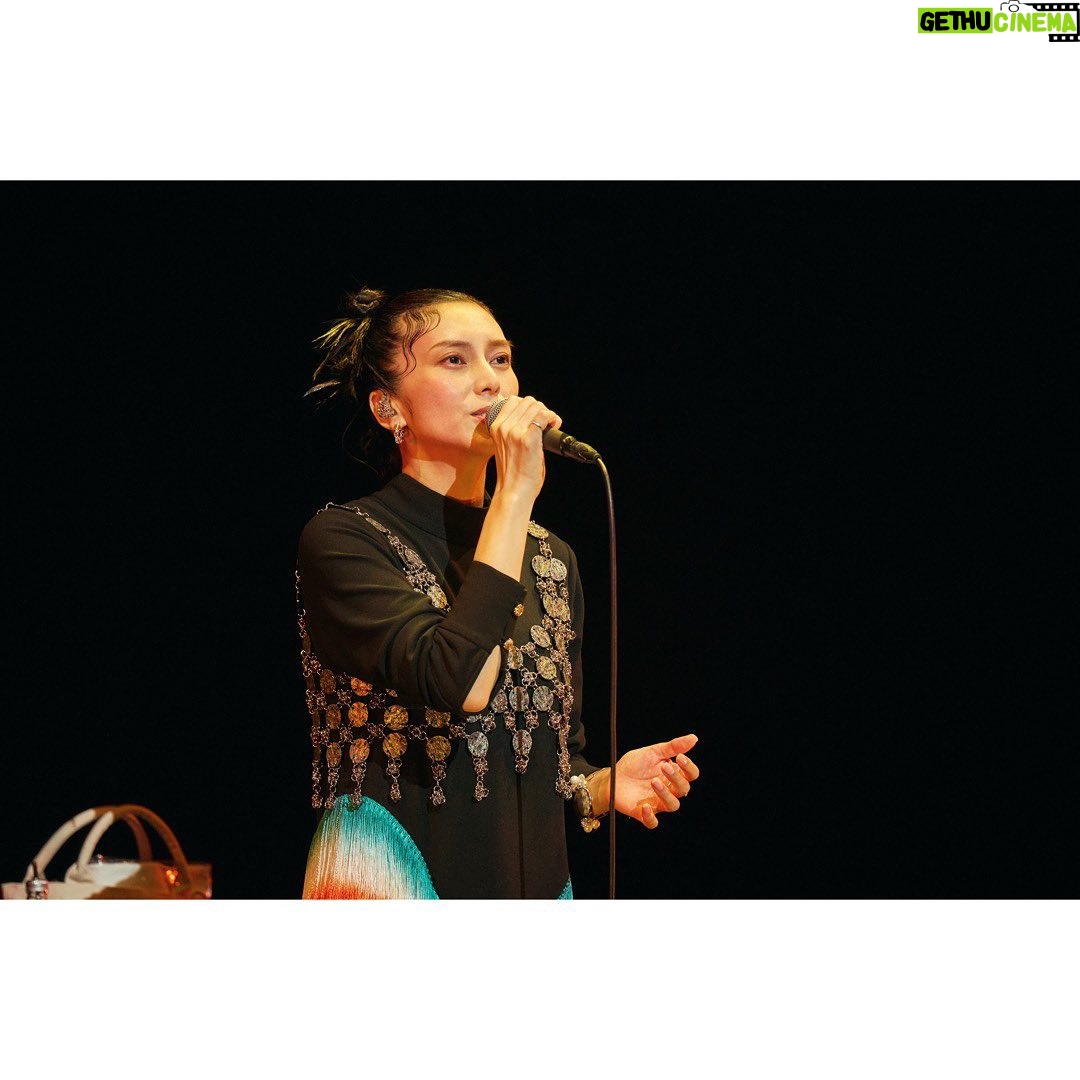 Ko Shibasaki Instagram - ๐๐ ๐๐๐๐๐๐๐๐๐ - ๐๐ ๐๐๐๐๐ไผๅก้ๅฎ๐๐๐๐๐๐๐๐ ๐๐๐๐๐ ๐๐๐๐ -ใ๐๐๐
๐ใ ็ฌ้กใฎใฎใใ๐ใใใใจใใ ๆใ ใฃใใ @ko_class #ๅ
จๅใใใซใใผใน #่ช็ๆฅใฉใคใ #ใใผในใใผใฉใคใ #GIFT #้ขใใซใใฆใใใฆใใใใจใ #ใใขใผๆฅฝใใฟ #้ณๆฅฝๅถไฝไธญ #ActorsTheBest #ใขใฏใฟใผใบใถใในใ #MelodysofScreens