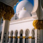 Kode Abdo Instagram - The Sheikh Zayed Grand Mosque has been on our bucket list for a long time, and finally visiting it was an experience beyond our expectations. No photo can capture the beauty of this architectural masterpiece, and every intricate detail and every angle tells a unique story. Thanks to @visitabudhabi generosity, we were able to witness this stunning holy site. We can't wait to return for another viewing in the near future. #inabudhabi🇦🇪