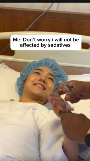 Koe Yeet Instagram - Did not remember anything at all 🤣🤣

Had my ACL surgery done, fixed my meniscus and some other things as well and now on the road to recovery ☺️ wish me luck x