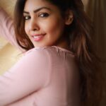 Komal Jha Instagram – 🌸

Good Morning jaaneman ☕️

Reporting from Hindustan!