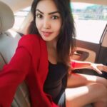 Komal Jha Instagram -