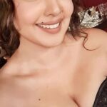 Komal Jha Instagram -