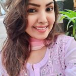Komal Jha Instagram - Mummy ney bola filter wali bhi cute hai 🩷