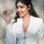 Komal Jha Instagram – Jaanleva Tha Uska Saanvlaa Rang

Aur Kadak Chai Ke Shaukeen The Hum.☕️