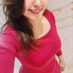 Komal Jha Instagram - Baat Usi Ki Hoti Hai ... Jismein Koi “Baat” Hoti Hai 🙃