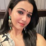 Koushani Mukherjee Instagram – The Bong State Of Mind 🖤🤍

💄: Me 😊

#poilaboishak #saree #sareegirlforever #indianwear #ootn #instagram #instadaily #picoftheday
