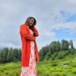 Koushani Mukherjee Instagram - Soaking Up The Sun ☀️💫💛