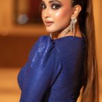 Koushani Mukherjee Instagram - BTS from The Grand Filmfare Night filled with excitement and glamour ♥️♥️ @sahababusona @ginni_love21 @sayantan_dutta_photography @neelsaha_styled_by_blue