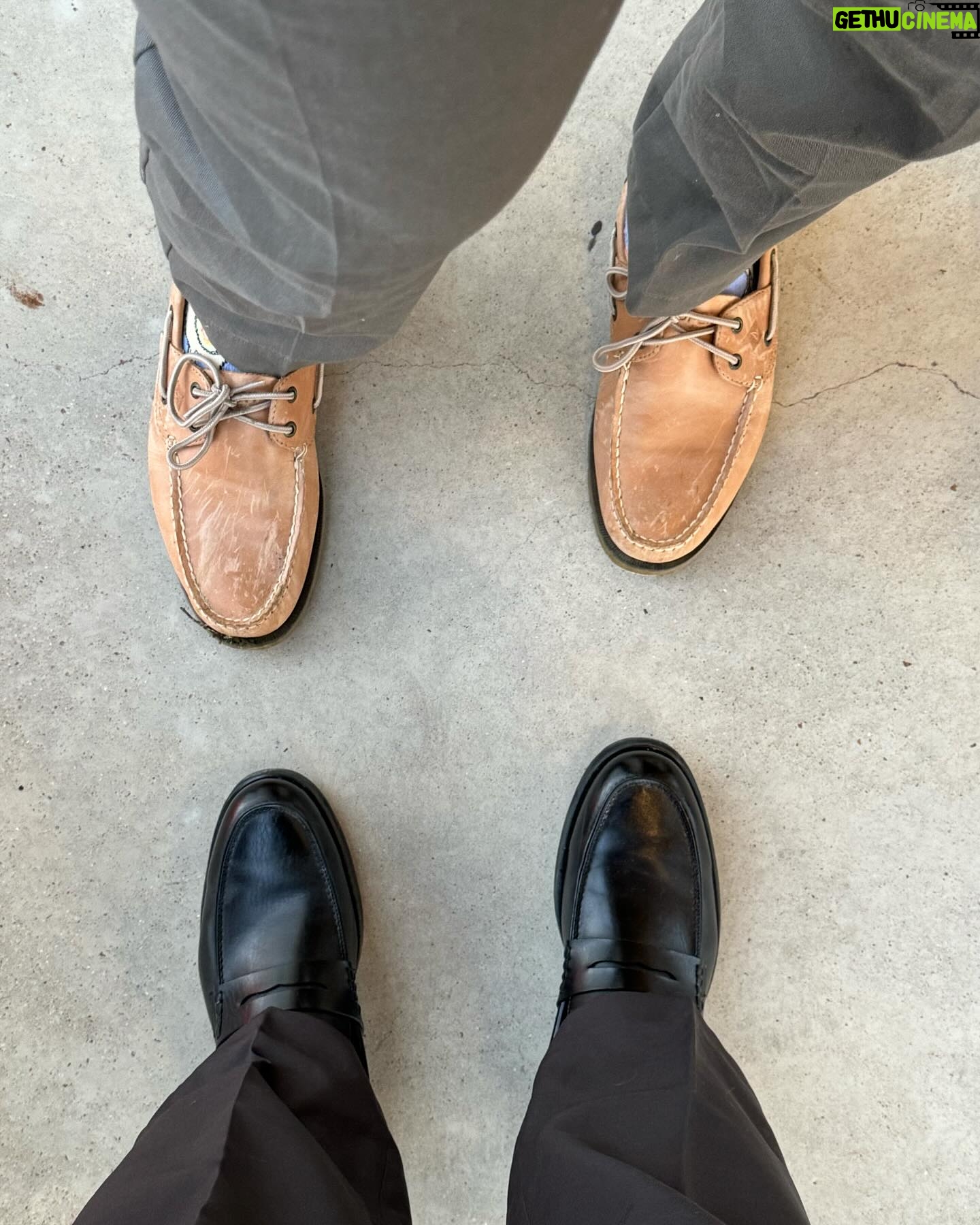 Kris Collins Instagram - Walter White & Hank if Hank never took a sh*t in season 5 episode 8