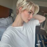 Kris Collins Instagram - All Angles of My New Hair & Messy A$$ Hotel Room