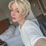 Kris Collins Instagram - All Angles of My New Hair & Messy A$$ Hotel Room