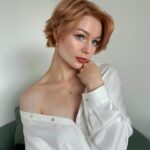 Kris Collins Instagram - “We have now reached the ‘Red Head Era’. Please keep all hands and feet inside the ‘Kris Quarter Life Krisis Quick Change’ Ride.”🎢👩🏻‍🦰 . Hair by: @blonde_and_boujee ❤️
