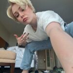Kris Collins Instagram - All Angles of My New Hair & Messy A$$ Hotel Room
