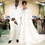Kris Jenner Instagram – MET 2024 🤍 The most magical night at The Met! Thank you @oscardelarenta for the incredible custom gown! Jewelry by @lorraineschwartz. Makeup by @etienneortega, hair by @leajourno #MetGala #MetGala2024 @coreygamble