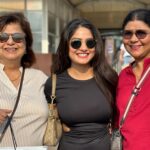 Krishna Mukherjee Instagram – Happy Mother’s Day ♥️🌹🫶🏻
@riyachanda 😘
Mom’s wearing- @tara_c_tara ♥️