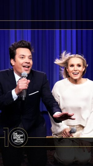 Kristen Bell Instagram - History of @disney Songs w/ @kristenanniebell #Tonight10

#FallonTonight #FallonFlashback