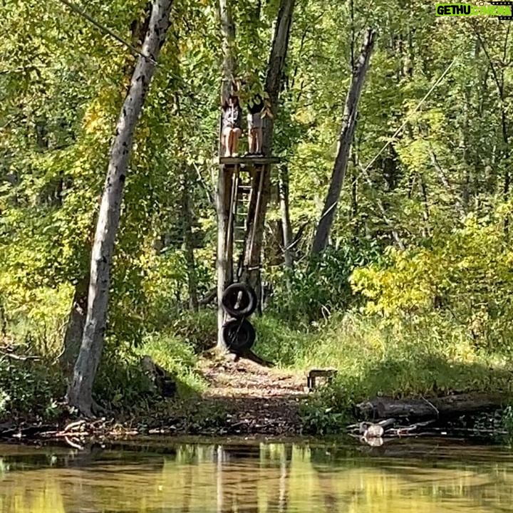 Kristen Doute Instagram - Nothing like a pit stop to spend time with friends/their family in paradise! Thanks for the river fun on our way out of Michigan, Nia & Danny! 馃挋鉁嬸煆解湪