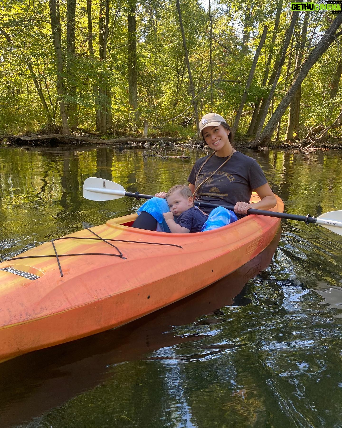 Kristen Doute Instagram - Nothing like a pit stop to spend time with friends/their family in paradise! Thanks for the river fun on our way out of Michigan, Nia & Danny! 馃挋鉁嬸煆解湪