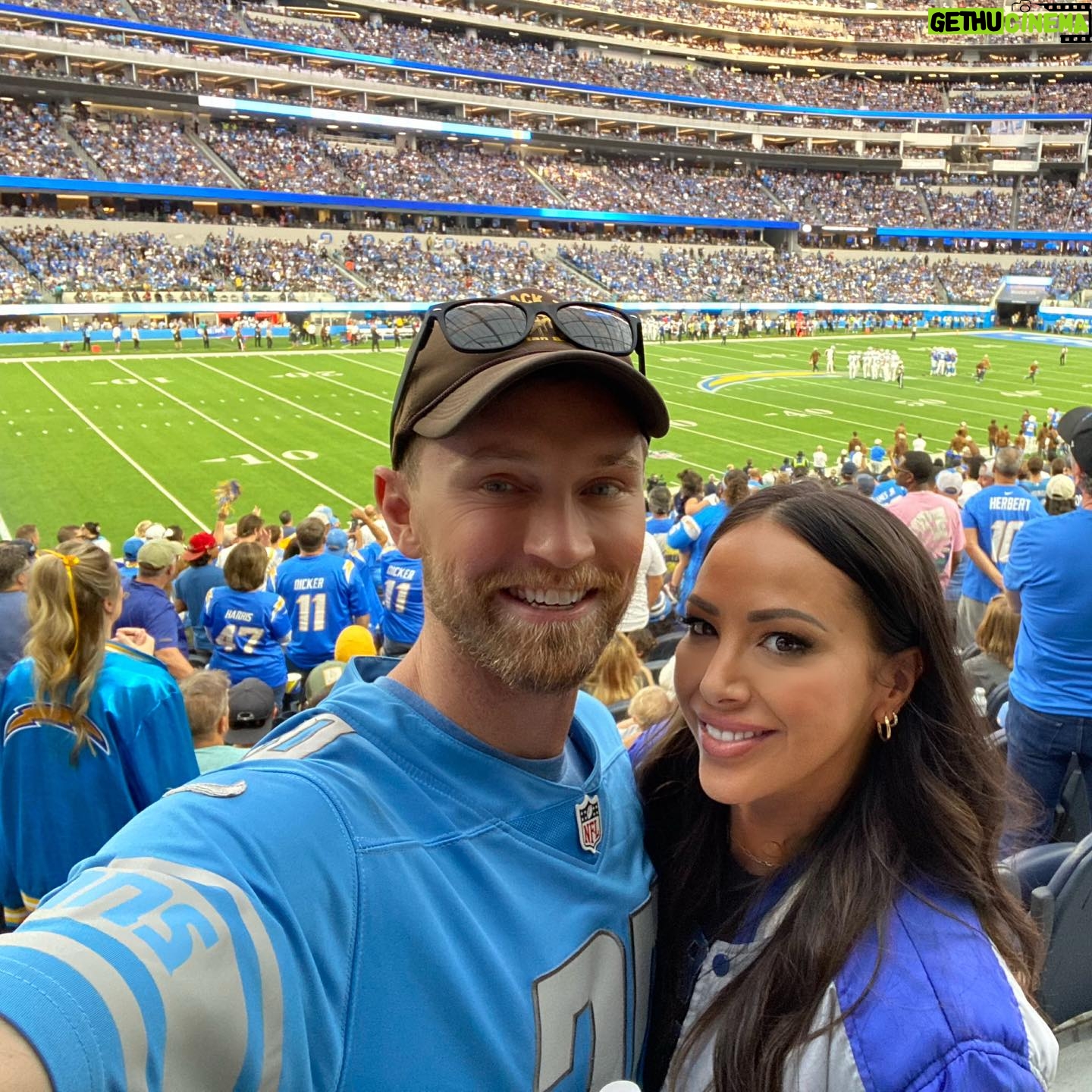 Kristen Doute Instagram - karma is a win from the D, coming straight home to me. 🦁 #onepride