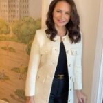 Kristin Davis Instagram - It’s almost that time again… can’t wait to be reunited with my AJLT family ❤️