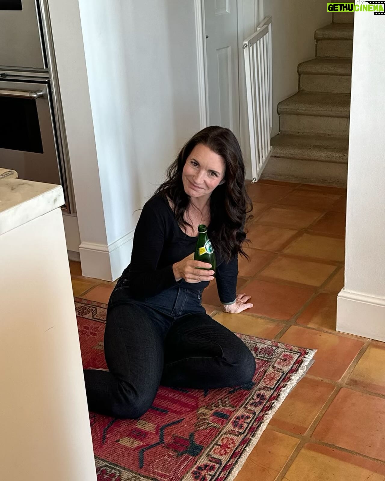 Kristin Davis Instagram - Entering the New Year sitting in my favorite spot… the kitchen floor.