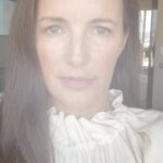 Kristin Davis Instagram - Sending love and gratitude to you all 💖 Looking forward to 2024 😘