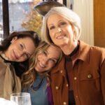Kristin Davis Instagram - And Just Like That 2023 has come to an end! Grateful to have such amazing women by side ❤️