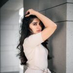 Krithi Shetty Instagram – When the light hits the highlight ✨ #casualstyle #goodskinday 
•
M&H @angelinajoseph @kamaldeepss 
Photographer @prathameshbhosale09 @khichakmotionpictures