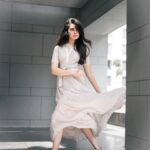 Krithi Shetty Instagram – When the light hits the highlight ✨ #casualstyle #goodskinday 
•
M&H @angelinajoseph @kamaldeepss 
Photographer @prathameshbhosale09 @khichakmotionpictures