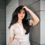 Krithi Shetty Instagram – When the light hits the highlight ✨ #casualstyle #goodskinday 
•
M&H @angelinajoseph @kamaldeepss 
Photographer @prathameshbhosale09 @khichakmotionpictures